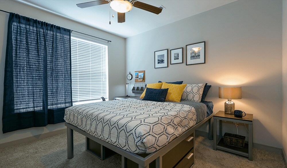 Foto principal - 930 Douglas St