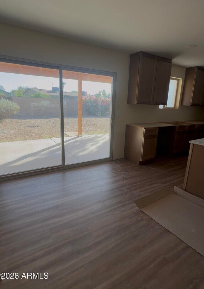 Foto del edificio - 8211 E Palm Ln