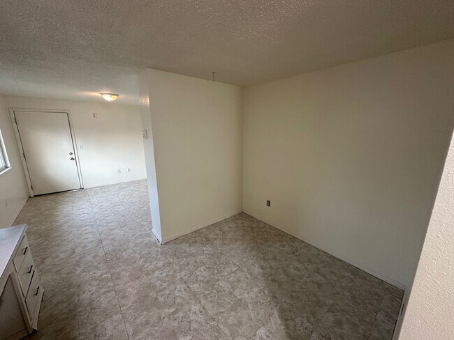 Foto del edificio - 521-563 Madison Street SE