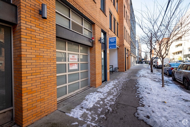 Building Photo - 144-148 N 10th St