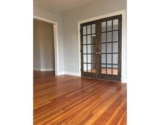 Primary Photo - 225 Bowdoin St
