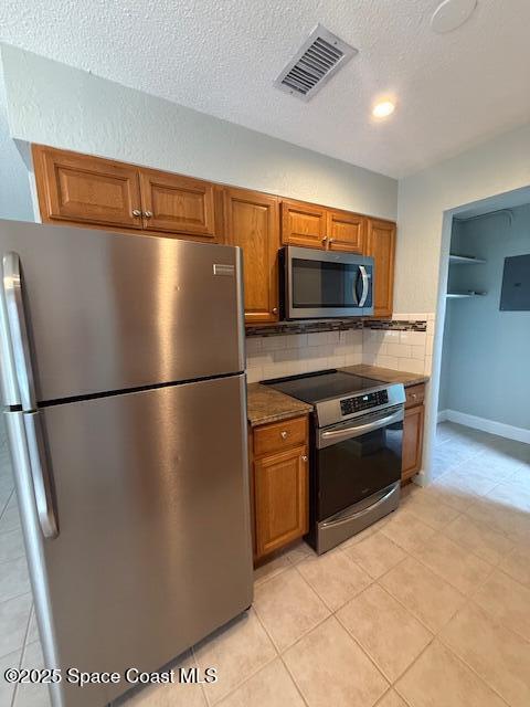 Building Photo - 310 Oleander Pl