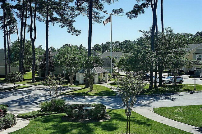 Foto del edificio - 13600 Breton Ridge St