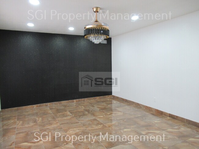 Foto del edificio - 4141 W Diana Ave