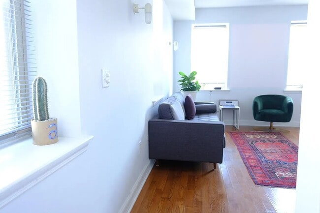 Living Room - 115 E Girard Ave