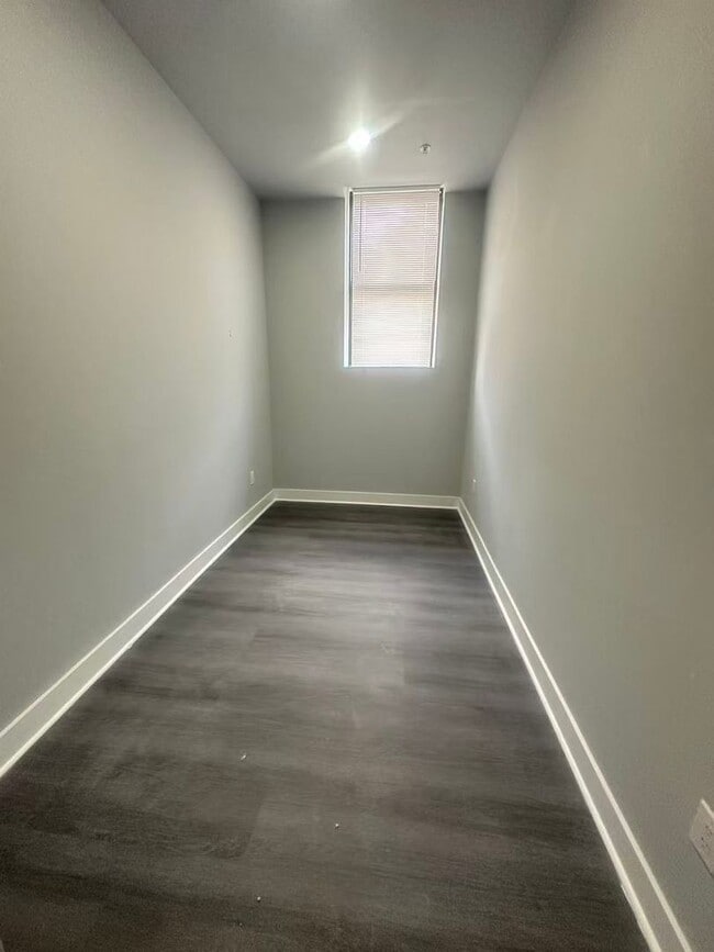Building Photo - 4629 Frankford Ave