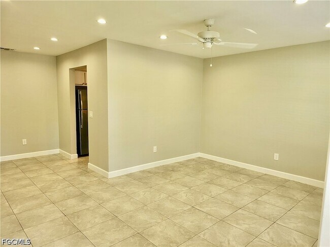 Building Photo - 4184 Pine Drop Ln