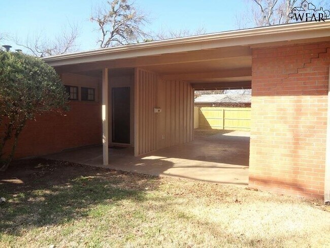 Foto del edificio - 1553 Hanover Rd
