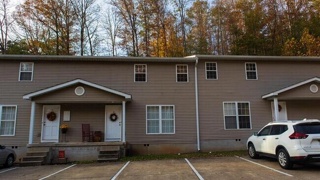 Building Photo - 361 Tackett Branch Rd