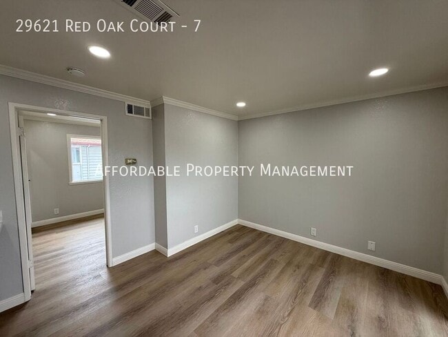 Building Photo - 29621 Red Oak Ct