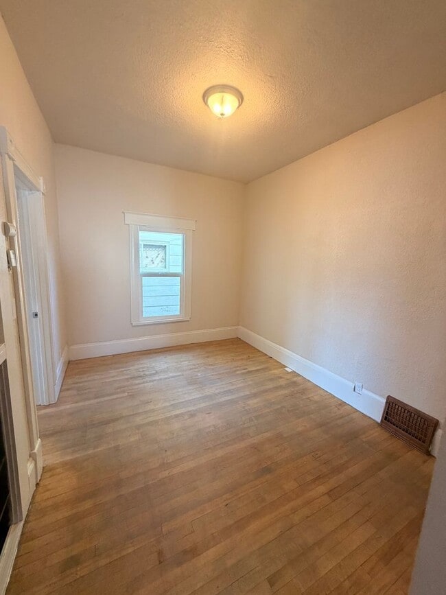 Building Photo - 223 N Alabama St