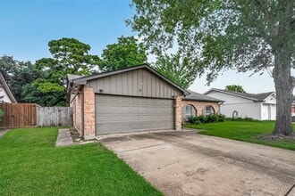 Building Photo - 16451 Cavendish Dr