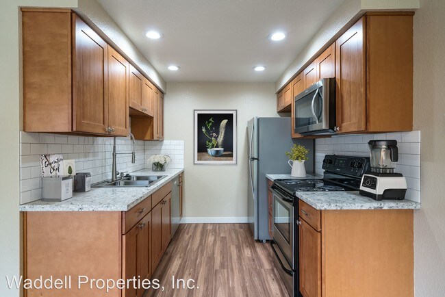 Building Photo - 12828 Newcastle Way