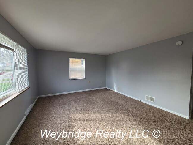 Foto del edificio - 2291 Townhill Rd