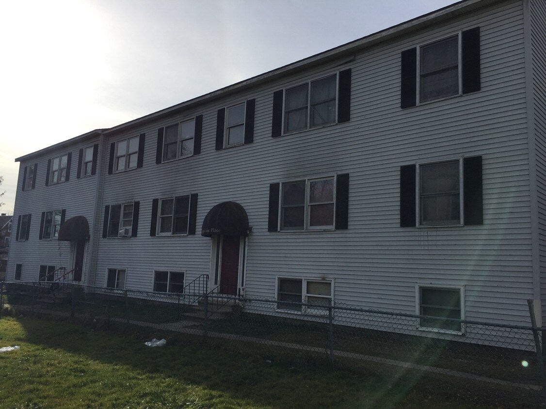 20 Hopkins St, Rutland, VT 05701 Apartments in Rutland, VT