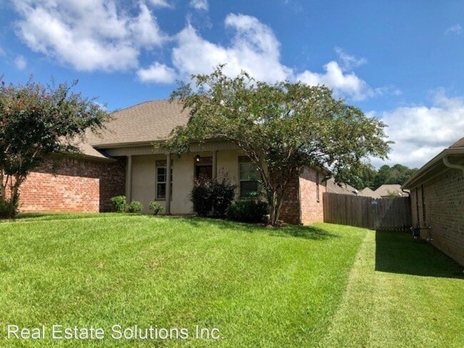 Building Photo - 3 br, 2 bath House - 116 Silver Ridge Lane