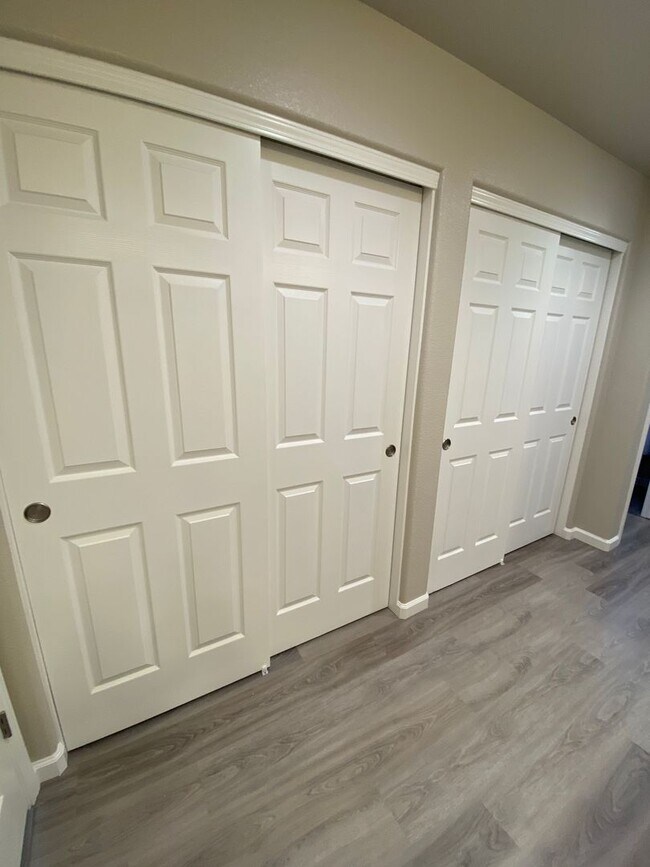 Building Photo - New North Reno Single Family Home - Move i...