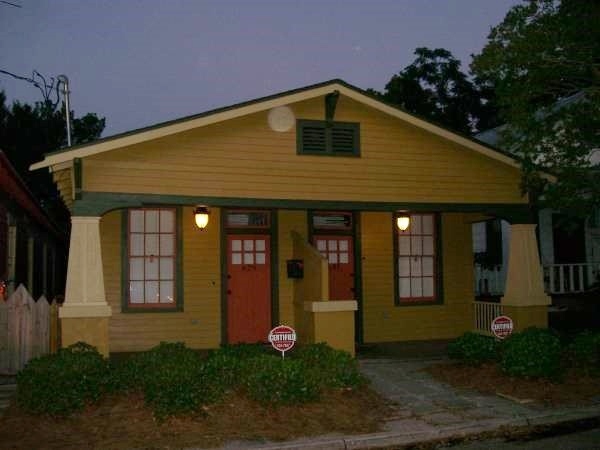 Building Photo - 629 Royal St