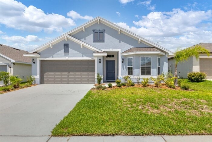 Primary Photo - Welcome in to this beautiful Unfurnished -...