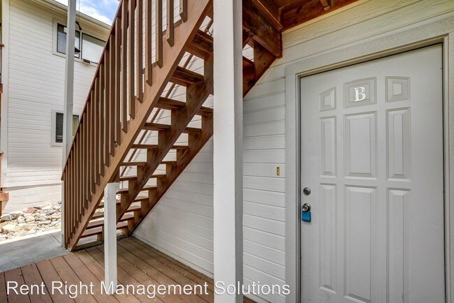 Building Photo - 705 S Montezuma St