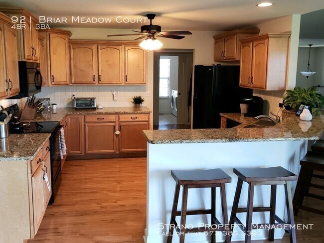 Building Photo - 921 Briar Meadow Ct