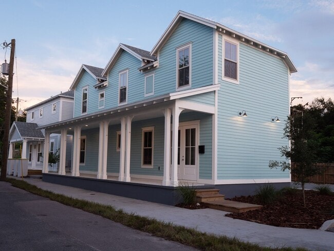 Foto del edificio - Porter's Lakeside - Luxury 4 Bedroom, 4 Ba...