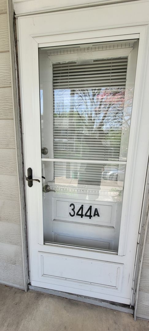 Building Photo - 344 W Main St