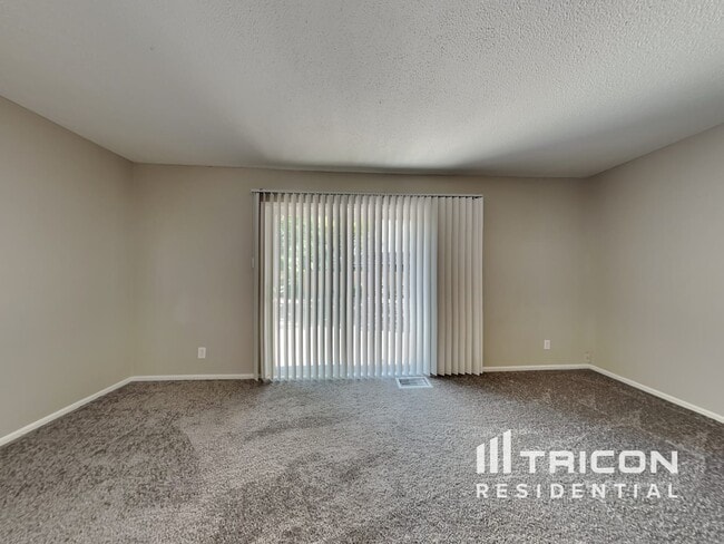 Building Photo - 2830 Judith Ln