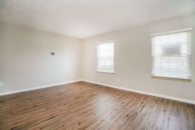 Foto del edificio - 442 Rambling Brook Dr