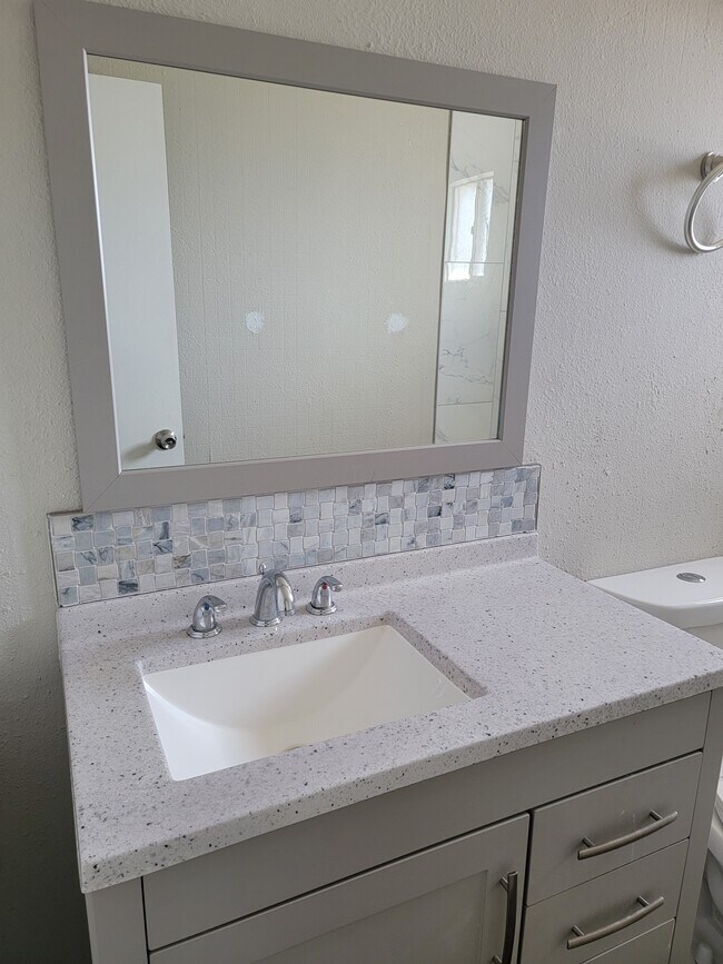 Foto del edificio - 3423 NE 69th St