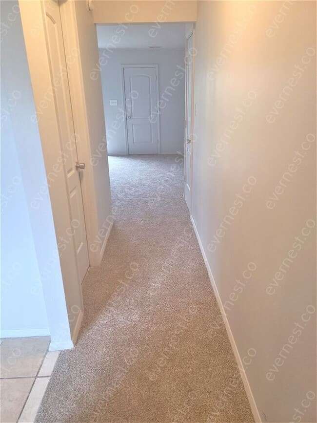 Building Photo - Charming 3-Bedroom, 1.5-Bathroom Home in a...