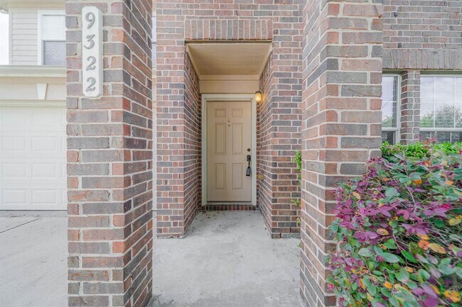 Building Photo - 9322 Canady Park Ln