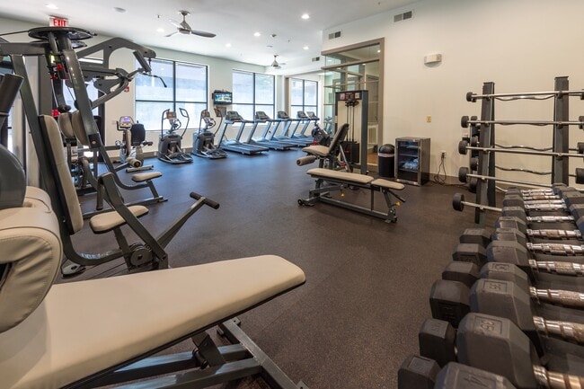 Un espacio para mantener la motivación. - Midtown Houston Living