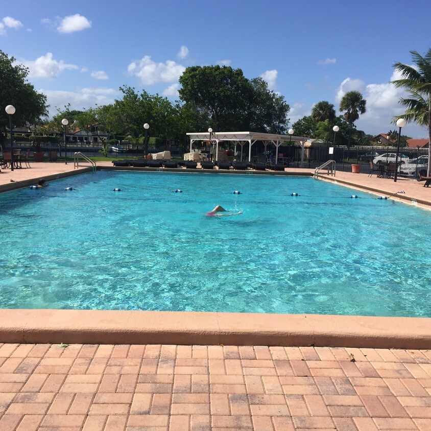 Foto principal - 701 Three Islands Blvd
