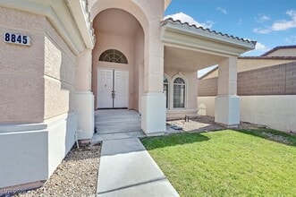 Building Photo - 8845 Zurich Ct