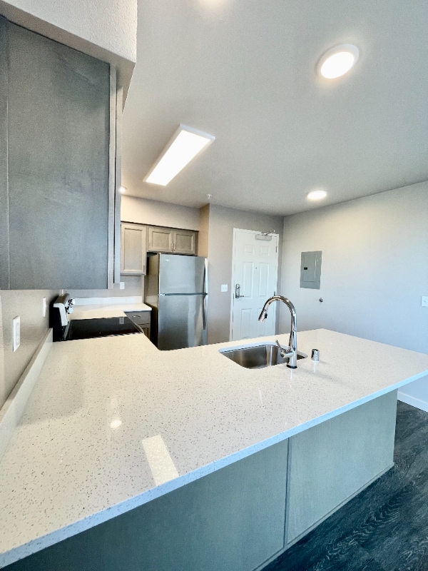 Foto del edificio - 1925 S I St