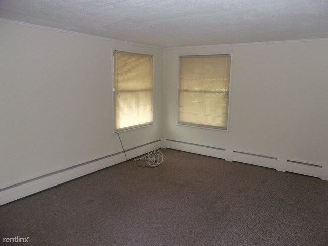 Foto del edificio - 1 br, 1 bath  - 59 Grand Ave