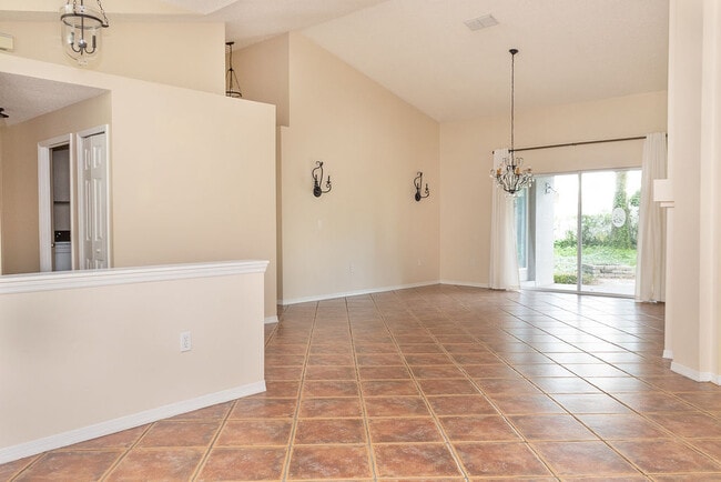 Building Photo - 1407 Whispering Woods Way
