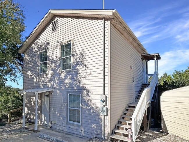 Building Photo - 721 Ramblewood Dr