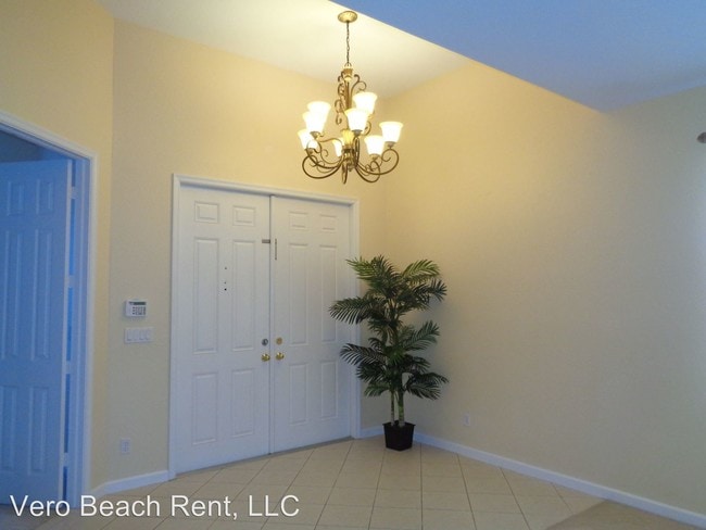 Building Photo - 3 br, 3 bath House - 5285 Sapphire LN SW