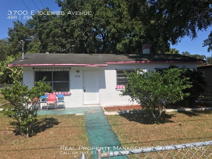 ***AVAILABLE FOR IMMEDIATE MOVE IN*** House Rental in Tampa, FL