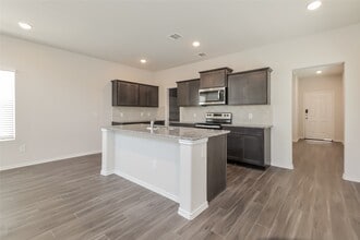 Building Photo - 15204 Estrella Rd E