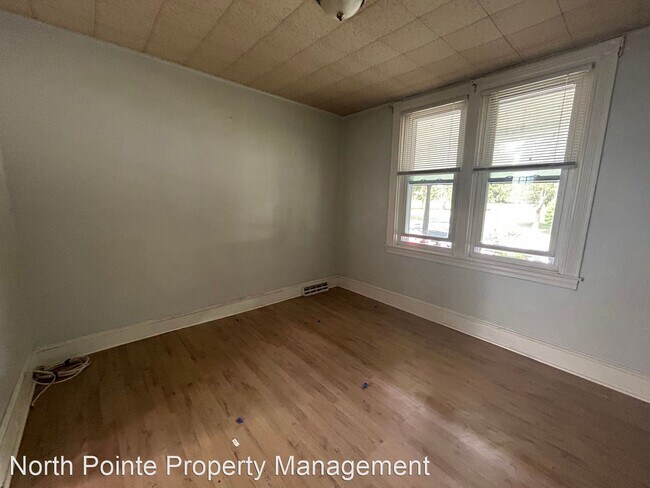Building Photo - 3 br, 1 bath House - 1124 Marshall Ave.