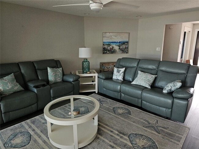 Building Photo - 1913 Seagull Dr