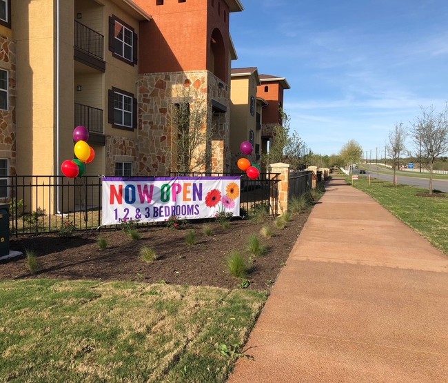 Foto del edificio - Fairway Landings at Plum Creek