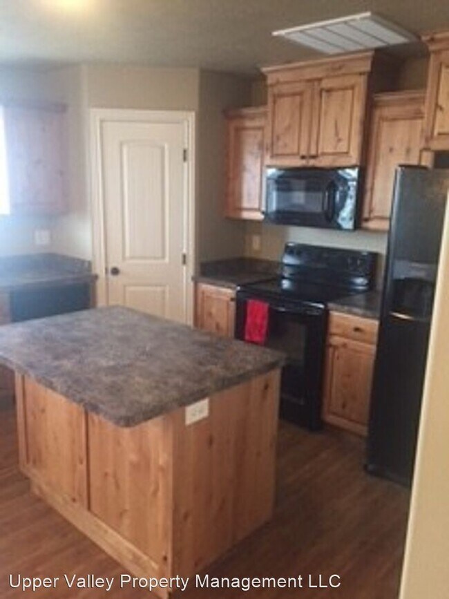 Foto del edificio - 3 br, 1.5 bath House - 545 Countryside Ave