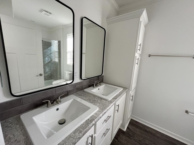 Foto del edificio - 1033 Vervain Dr