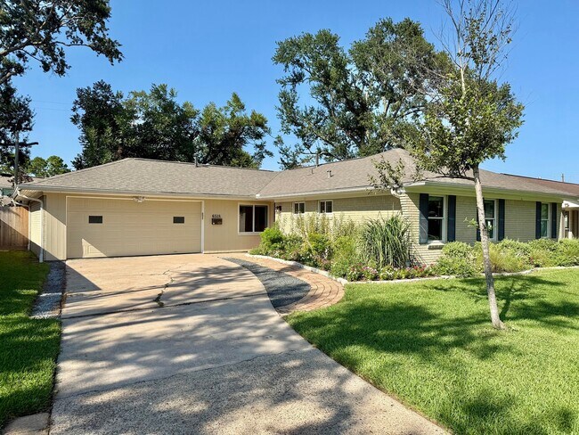 Building Photo - 6518 Lindyann Ln