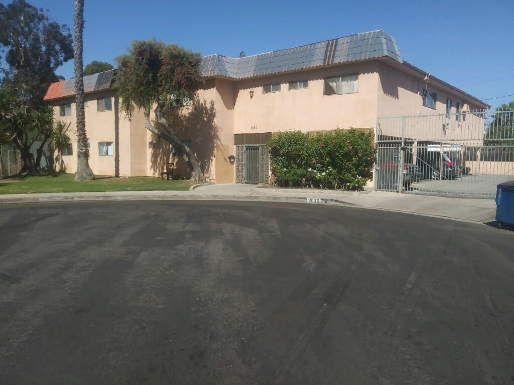 2630 S Corning St, Los Angeles, CA 90034 Apartments in Los Angeles