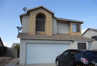 Building Photo - 3556 W Avenida Del Mar